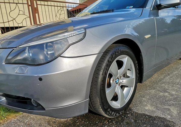 BMW Seria 5 cena 21500 przebieg: 365000, rok produkcji 2005 z Ustroń małe 326